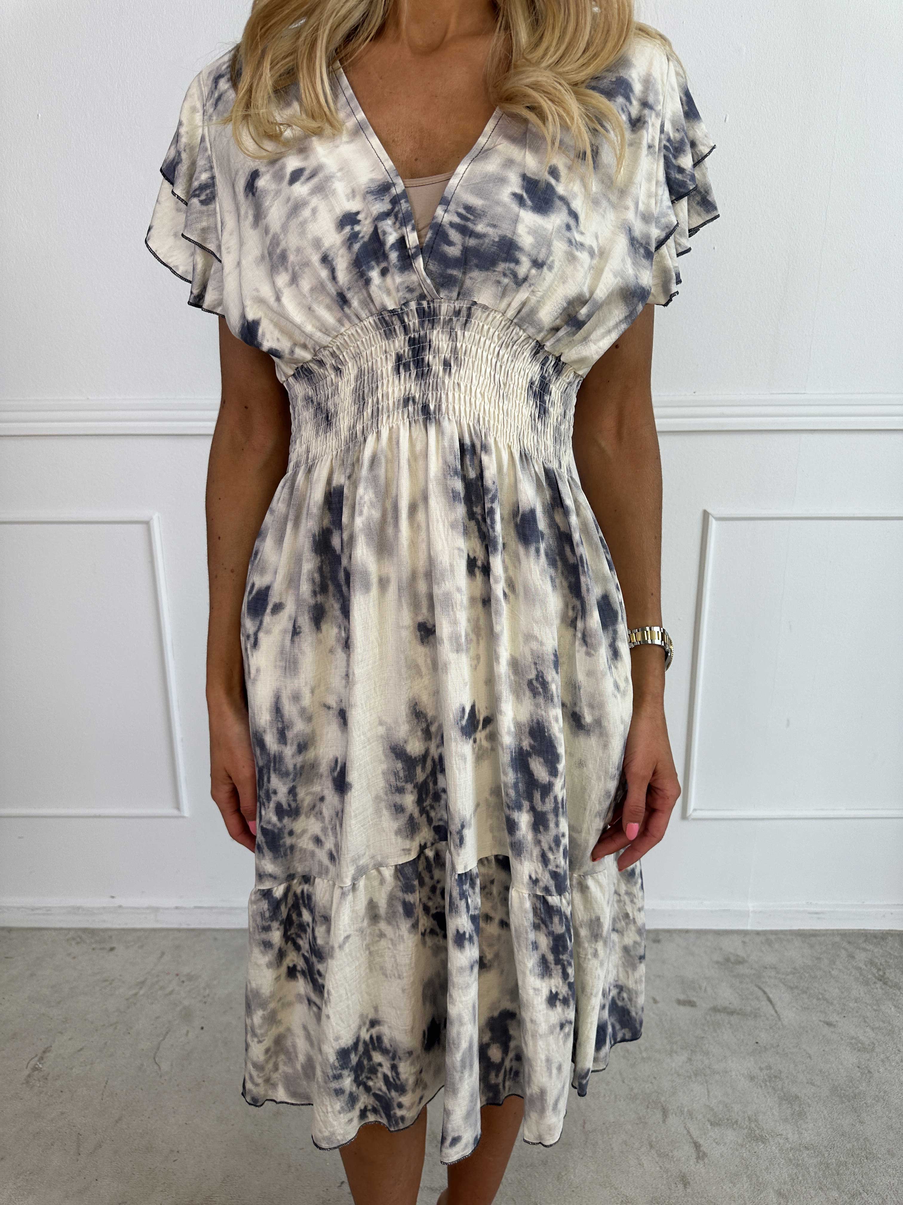 Palina Batik Short - Mønstret kjole i viskose med smock